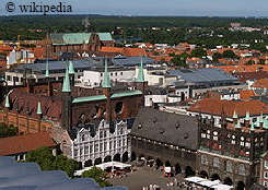 Der Marktplatz in Lübeck  -   Für eine größere Darstellung bitte auf das Bild klicken.